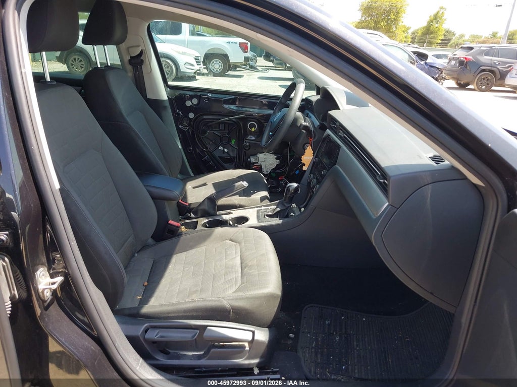 2020 Volkswagen Passat 2.0T S photo 5