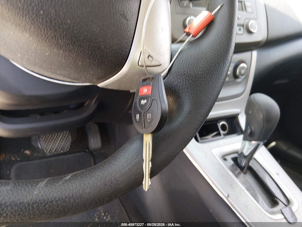 2014 Nissan Sentra S photo 11