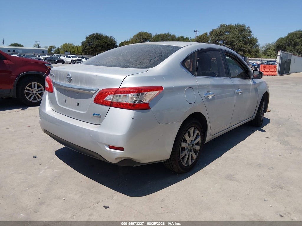 2014 Nissan Sentra S photo 4