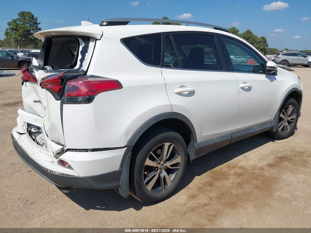 2018 Toyota RAV4 XLE photo 4