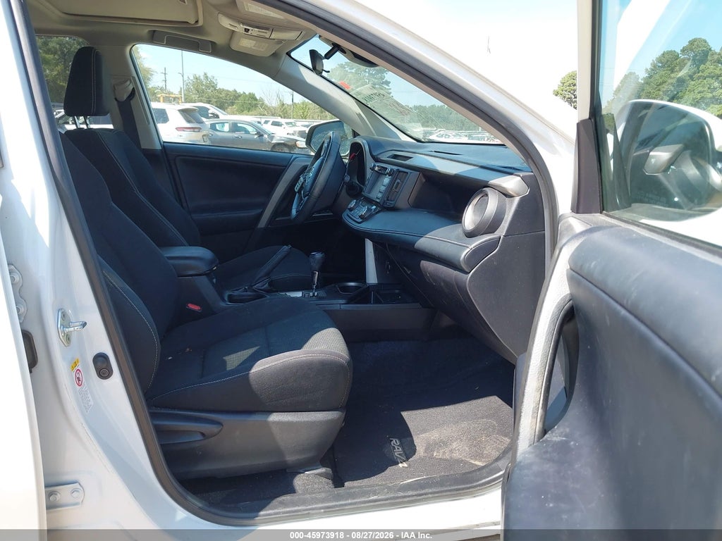 2018 Toyota RAV4 XLE photo 5
