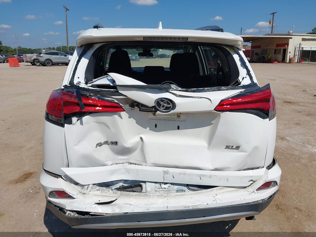 2018 Toyota RAV4 XLE photo 6