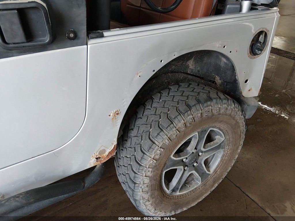 2002 Jeep Wrangler X photo 6