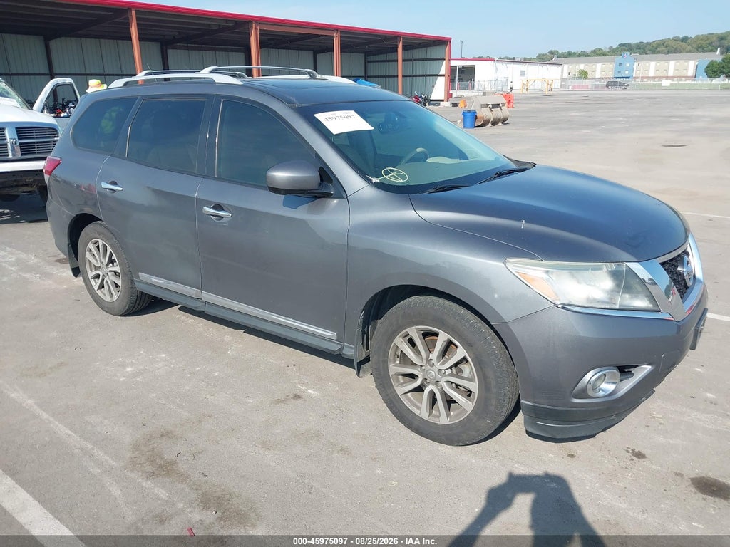 2015 Nissan Pathfinder SL photo 1