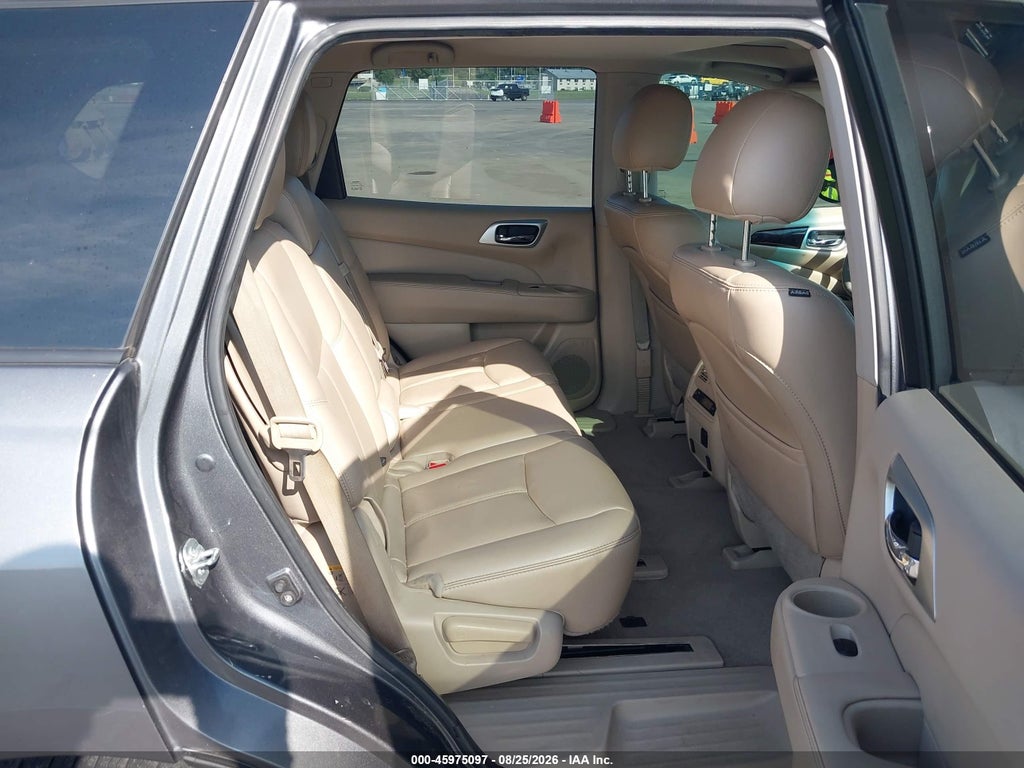 2015 Nissan Pathfinder SL photo 8