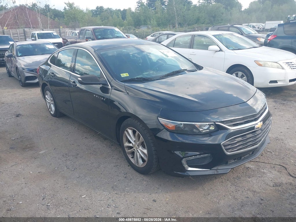 2016 Chevrolet Malibu 1LT photo 1