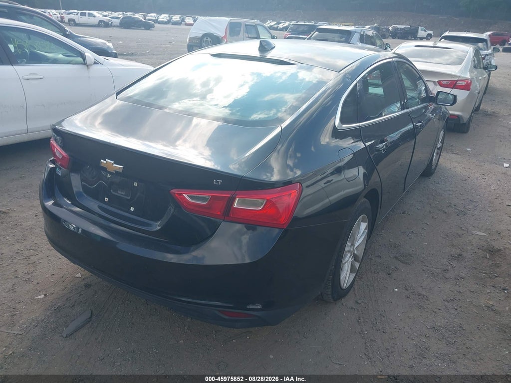 2016 Chevrolet Malibu 1LT photo 4