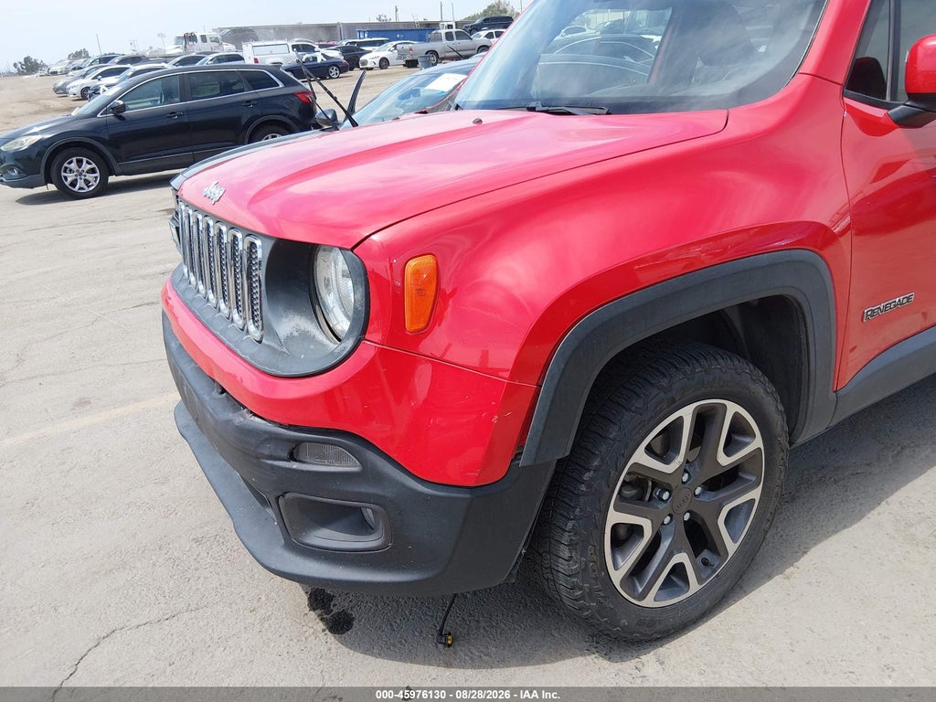 2017 Jeep Renegade Latitude 4X4 photo 6