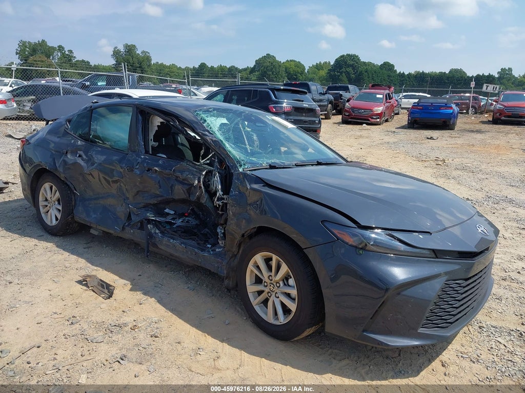 TOYOTA CAMRY 2026