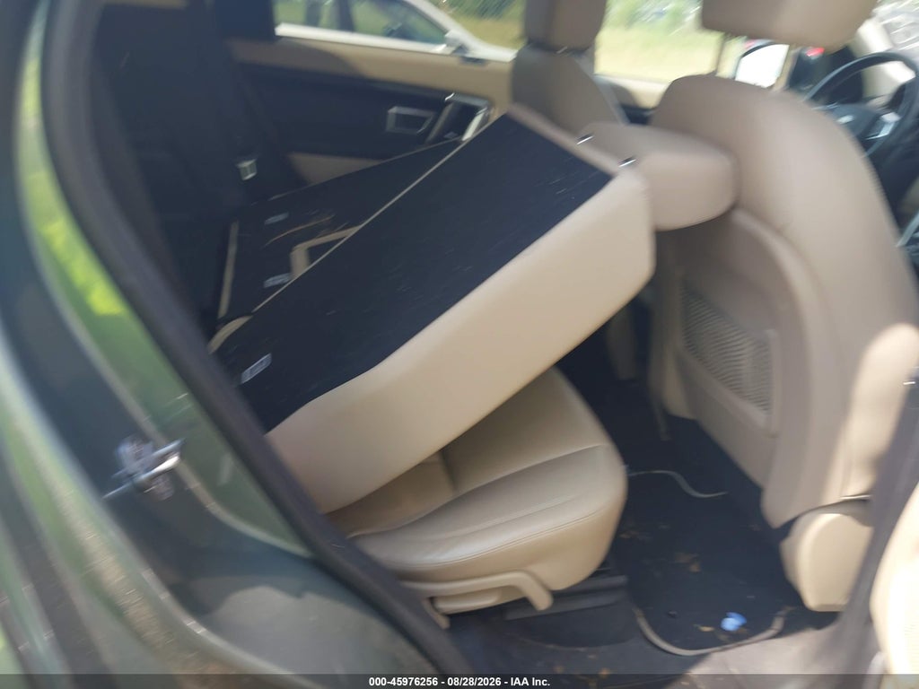 2017 Land Rover Discovery Sport HSE photo 8