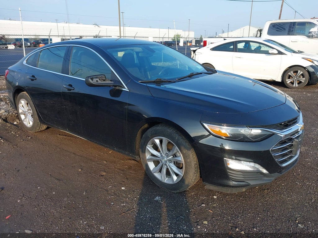 2019 Chevrolet Malibu LT photo 1