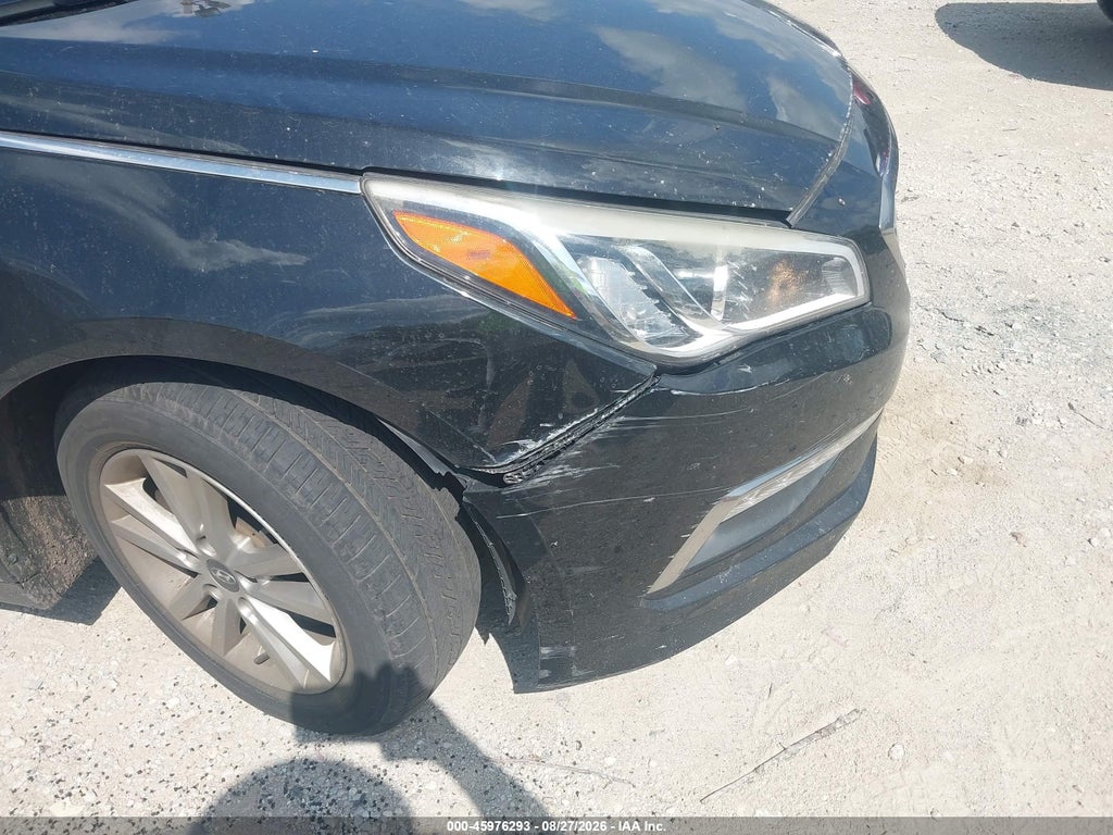 2015 Hyundai Sonata SE photo 6
