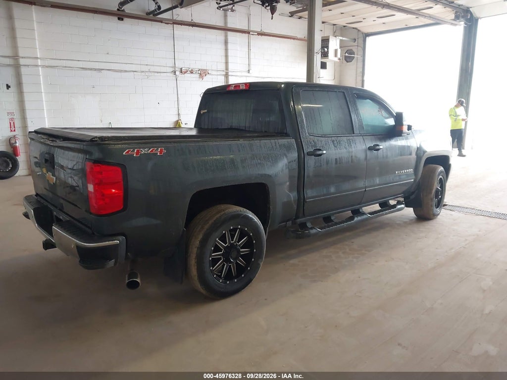 2017 Chevrolet Silverado 1500 LT photo 4