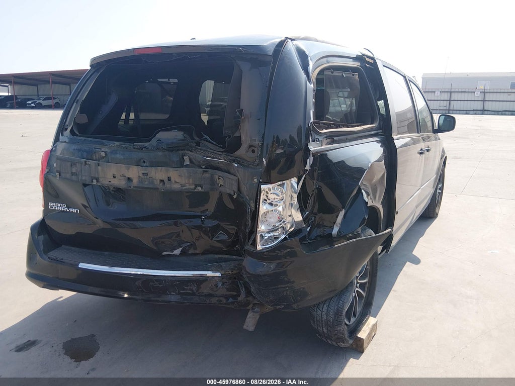 2017 Dodge Grand Caravan GT photo 4