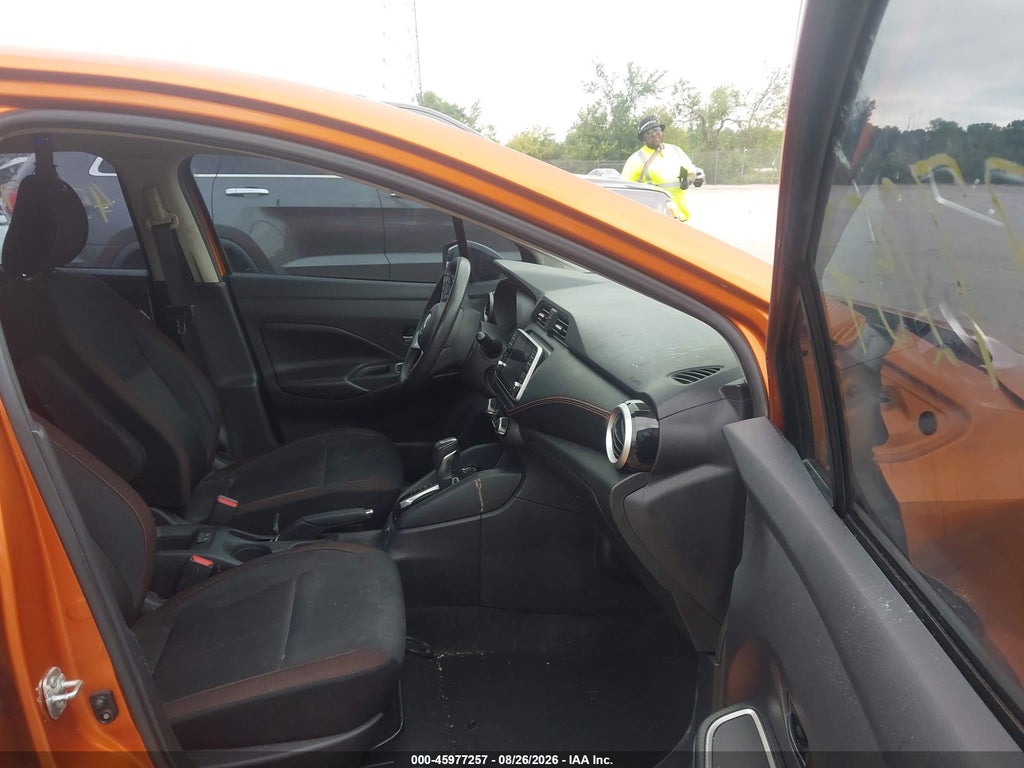 2020 Nissan Versa SR Xtronic CVT photo 5
