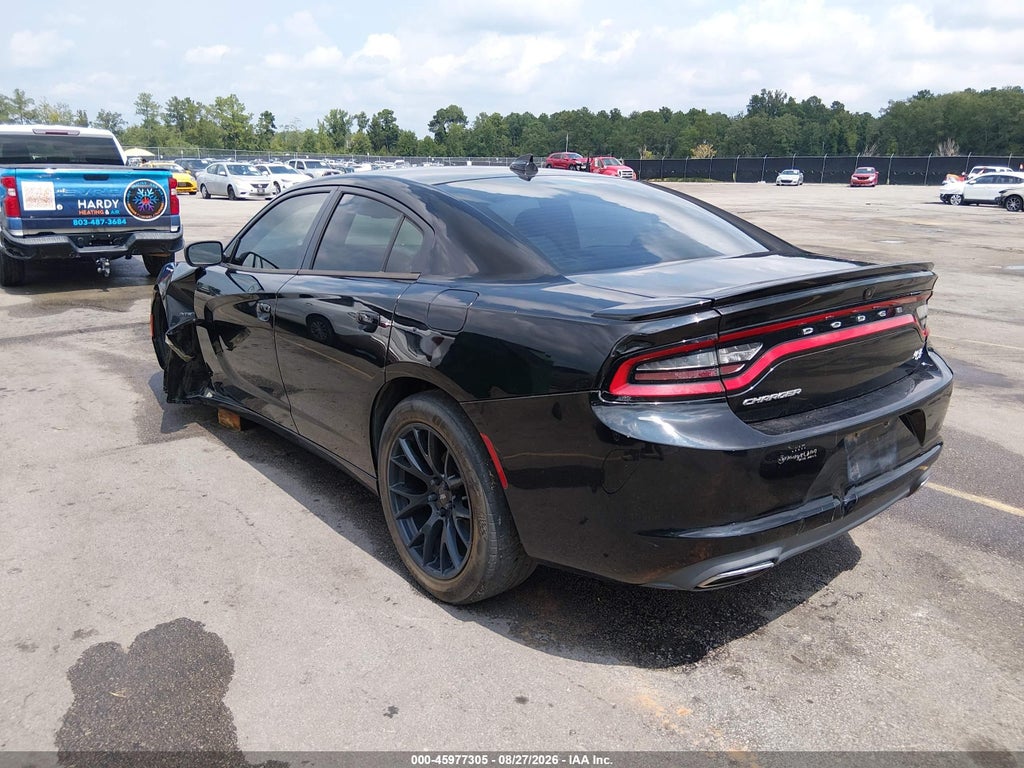 2016 Dodge Charger R/T photo 3