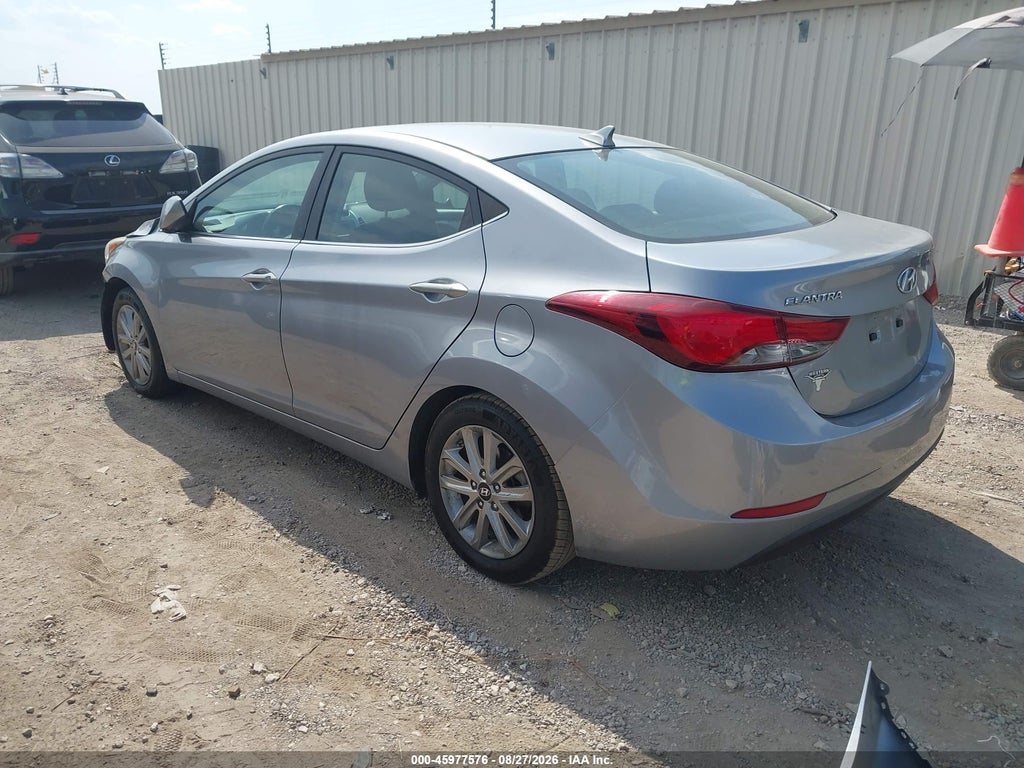 2015 Hyundai Elantra SE photo 3