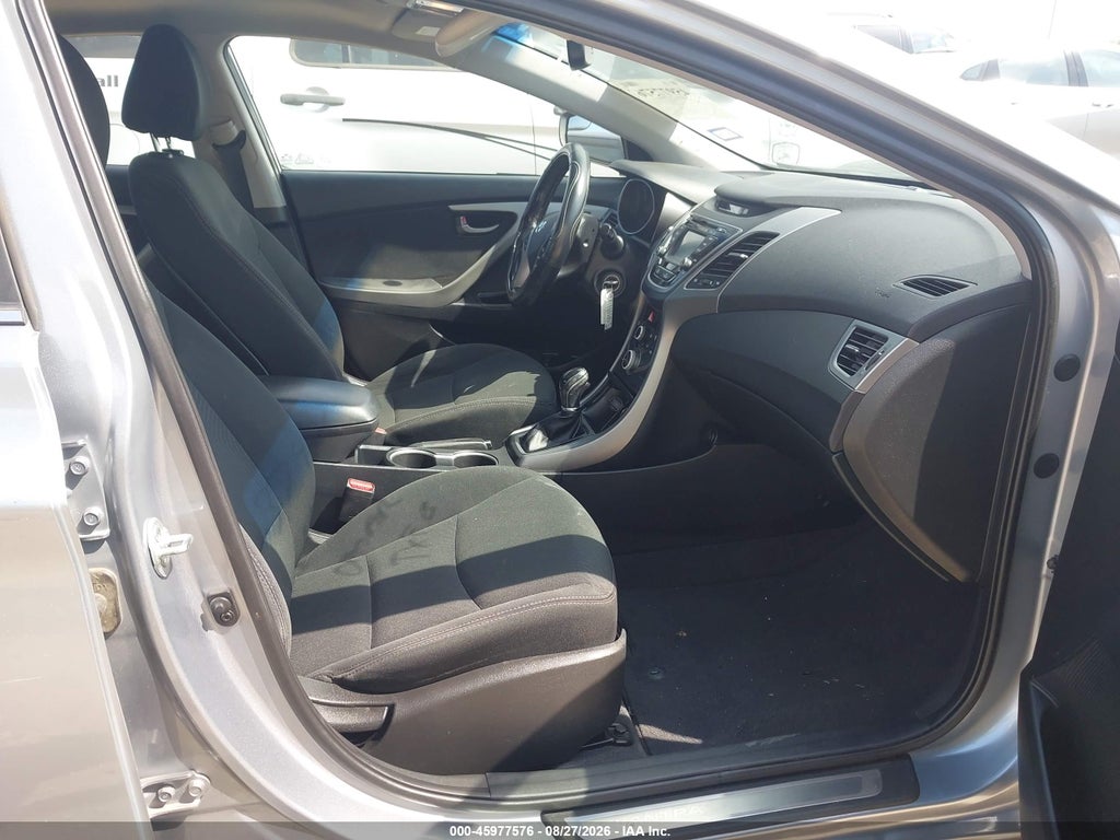 2015 Hyundai Elantra SE photo 5