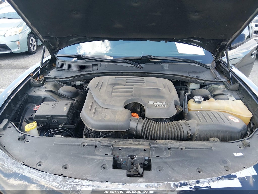 2018 Dodge Charger SXT Plus RWD photo 10