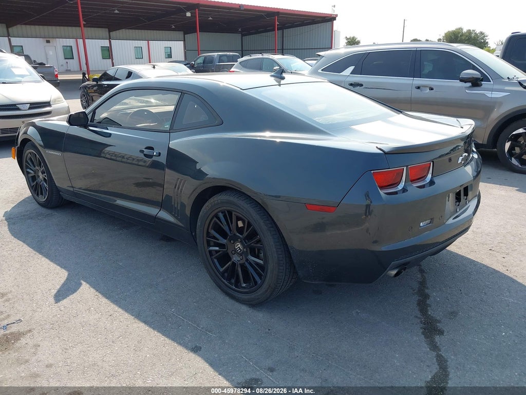 2013 Chevrolet Camaro 2LT photo 3
