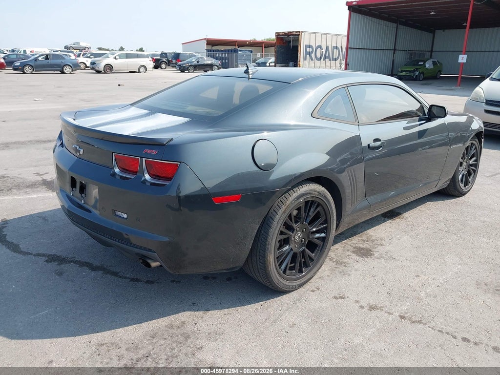 2013 Chevrolet Camaro 2LT photo 4