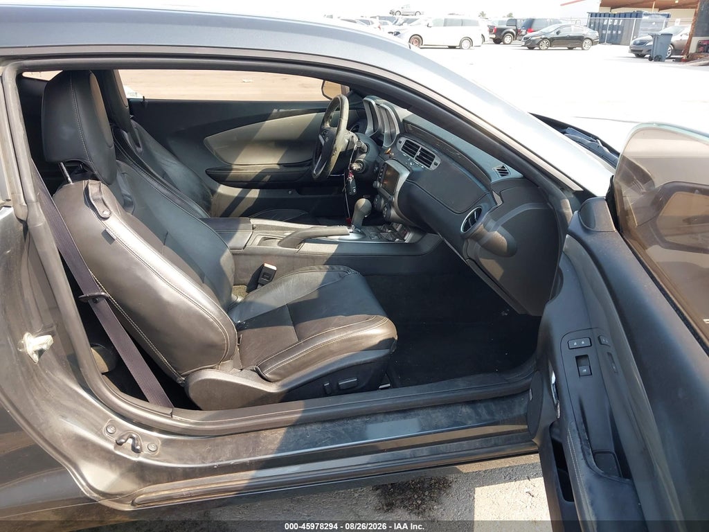 2013 Chevrolet Camaro 2LT photo 5