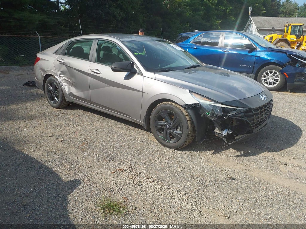 HYUNDAI ELANTRA 2022