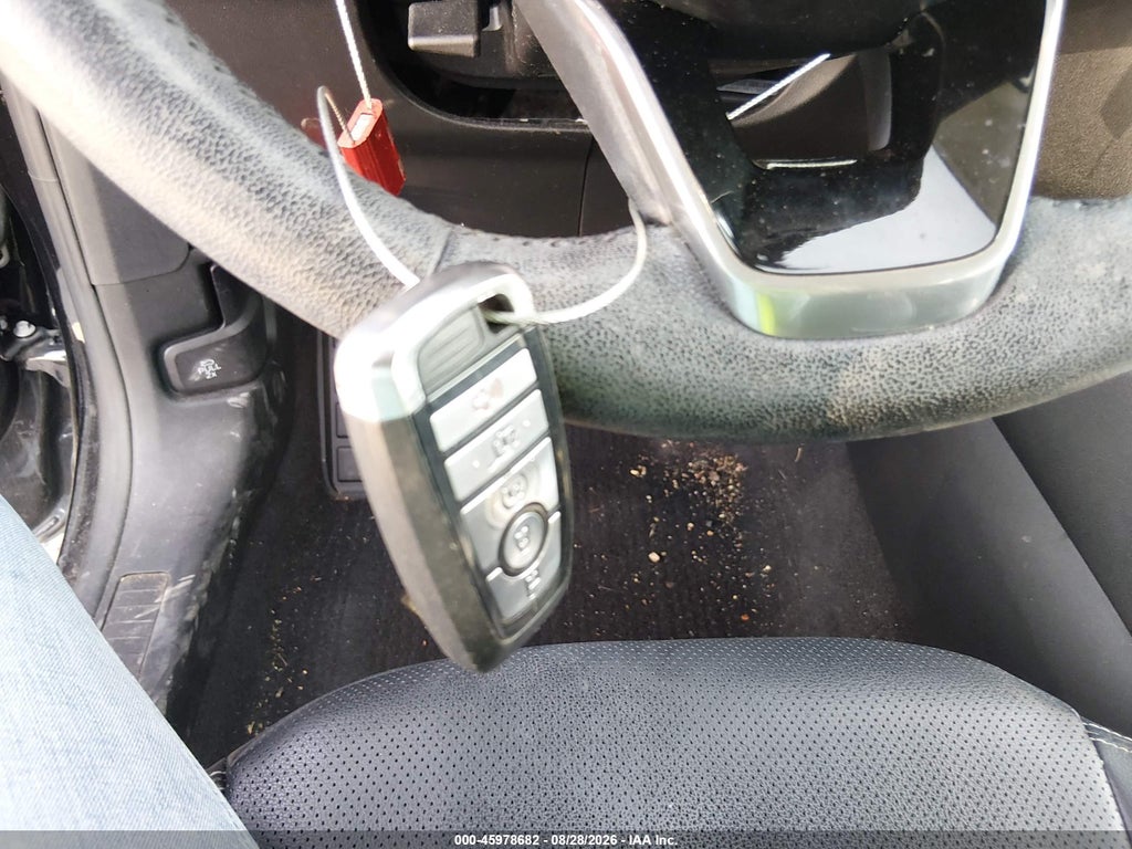 2020 Ford Escape SEL photo 11