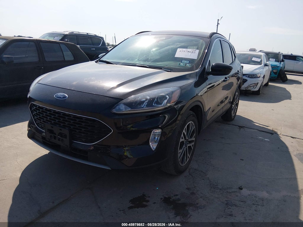 2020 Ford Escape SEL photo 2