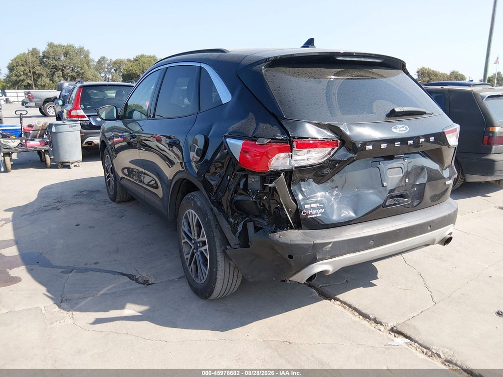 2020 Ford Escape SEL photo 3
