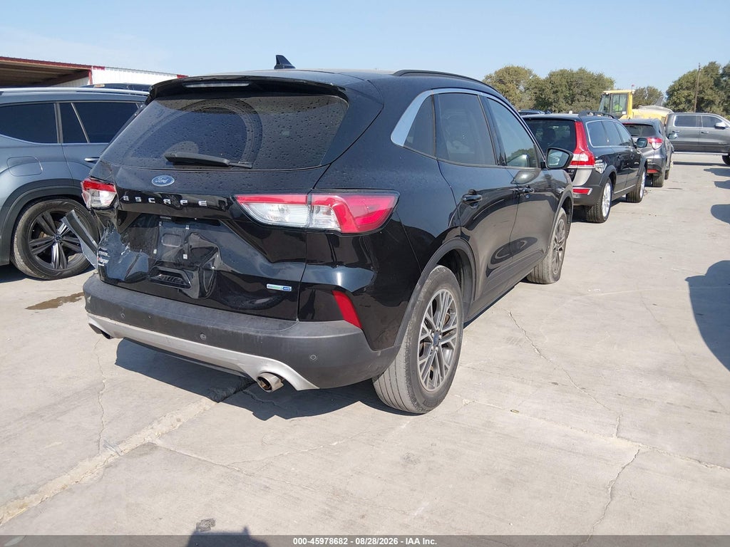 2020 Ford Escape SEL photo 4