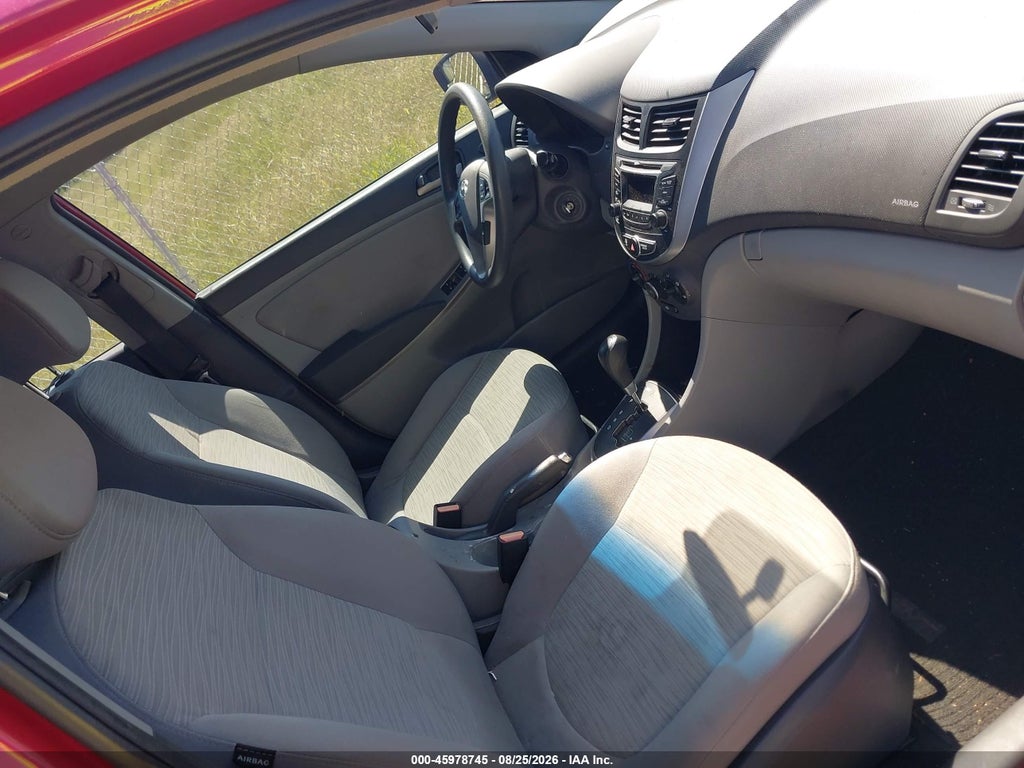 2016 Hyundai Accent SE photo 5