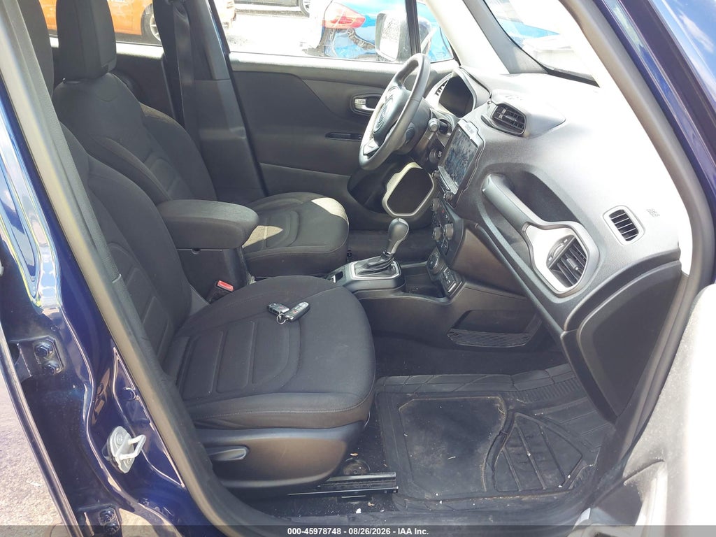2018 Jeep Renegade Latitude 4X4 photo 5