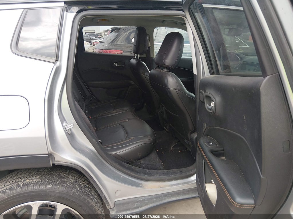 2018 Jeep Compass Limited 4X4 photo 8