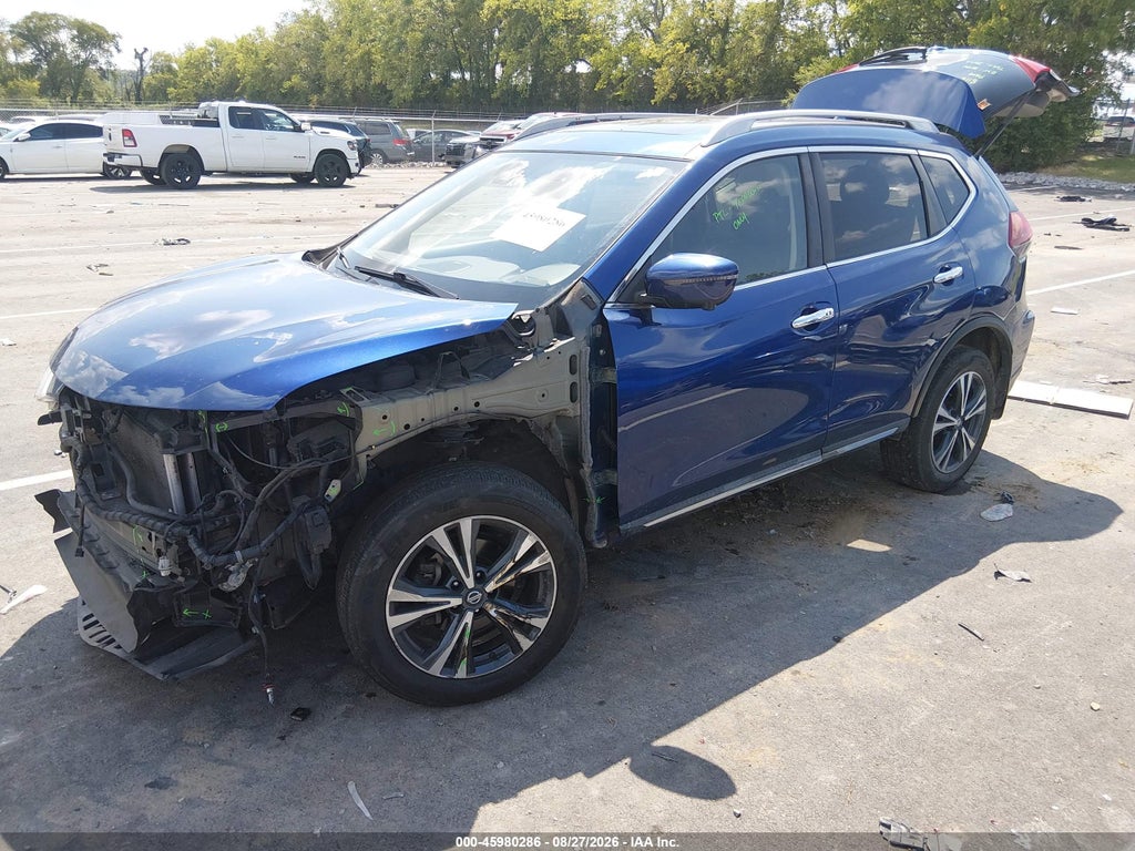 2018 Nissan Rogue SL photo 2