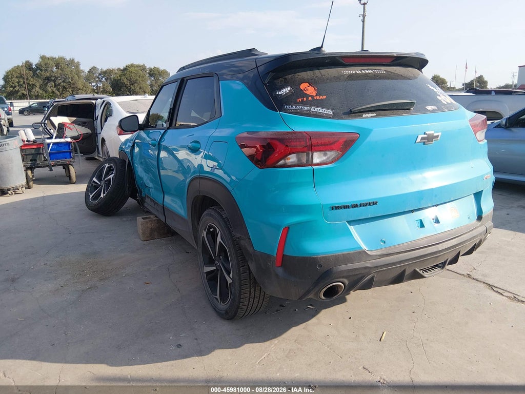 2021 Chevrolet Trailblazer FWD RS photo 3