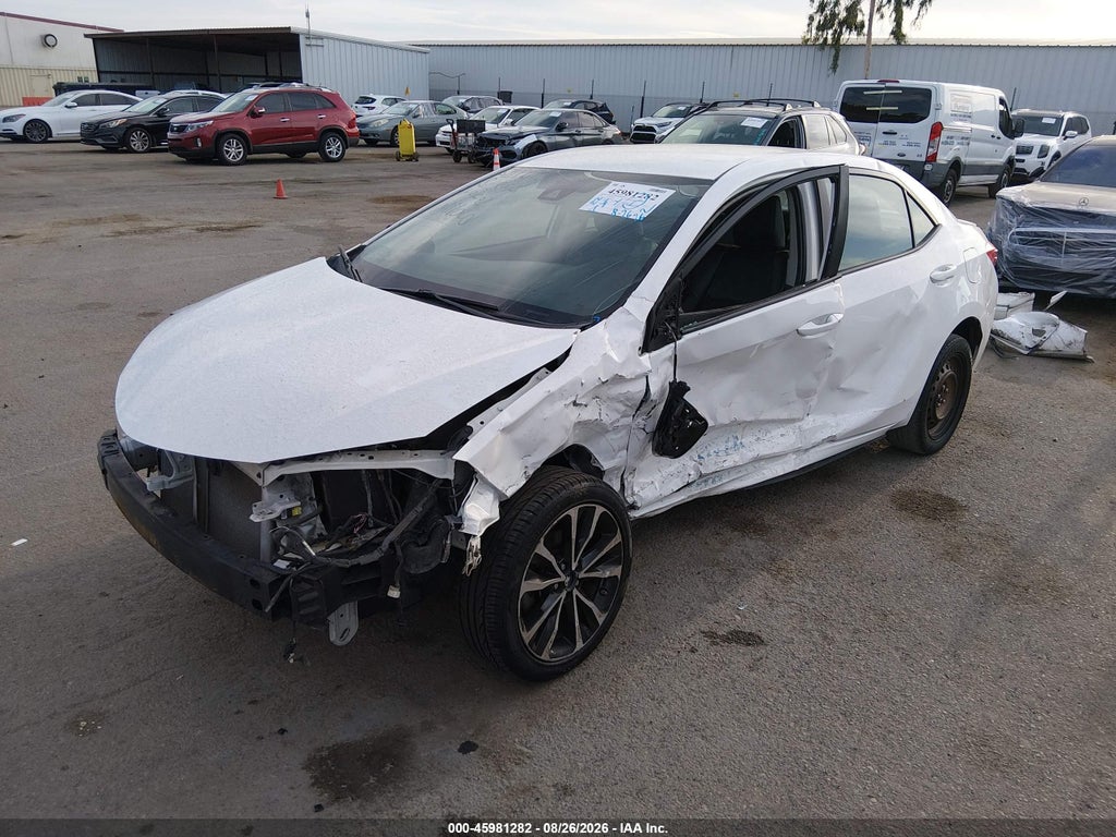 2018 Toyota Corolla SE photo 2