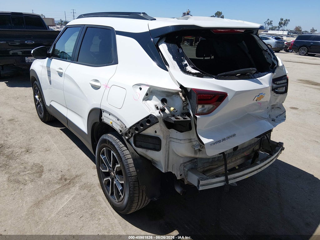 2023 Chevrolet Trailblazer FWD Activ photo 3
