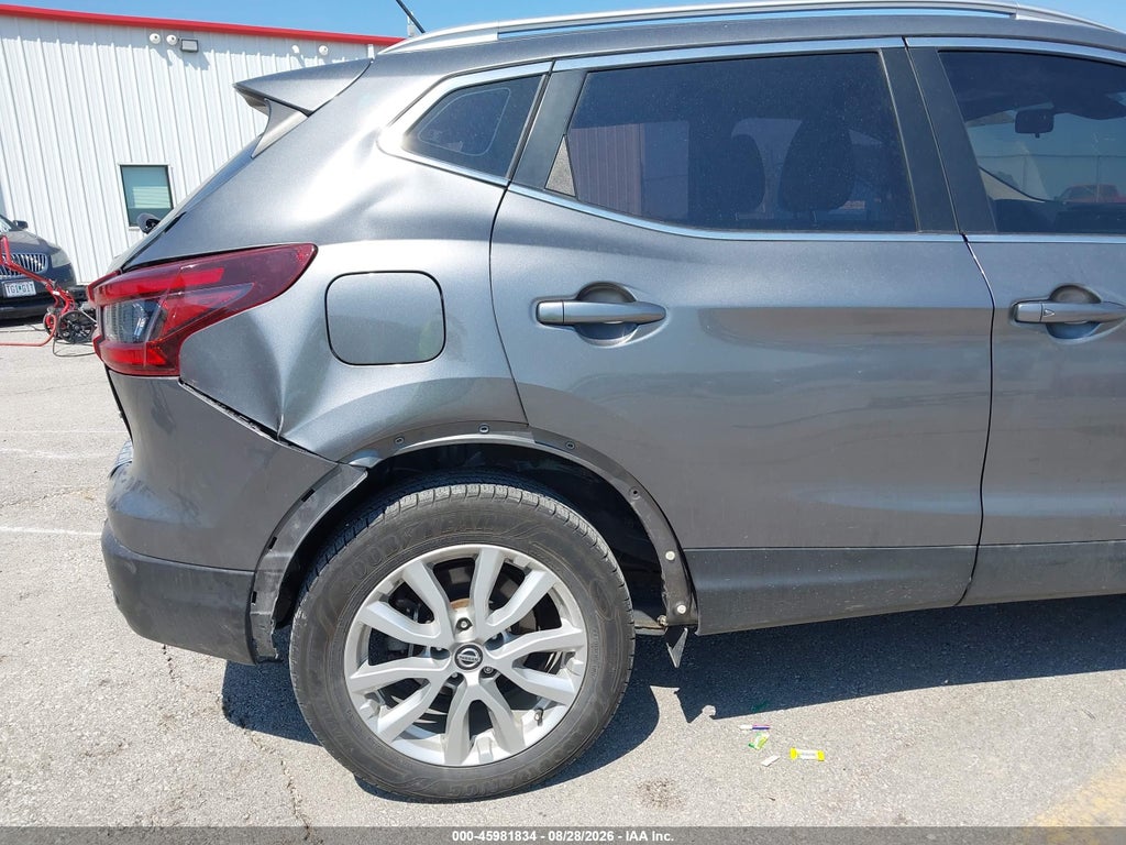 2022 Nissan Rogue Sport SV AWD Xtronic CVT photo 6