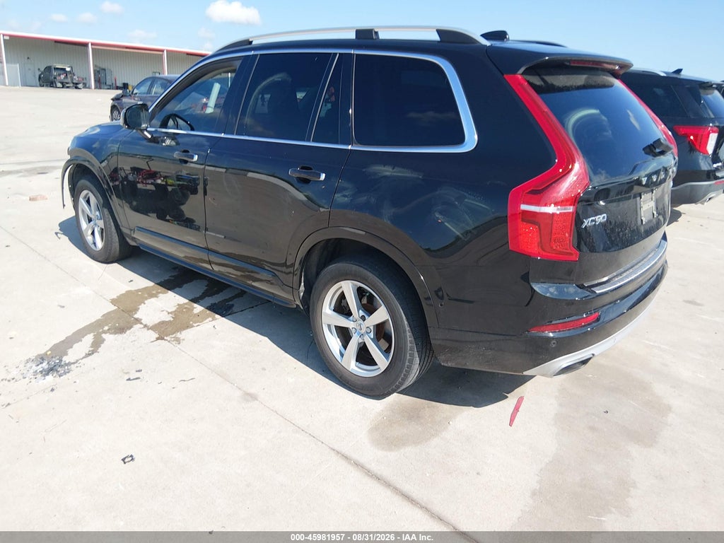 2017 Volvo XC90 T5 Momentum photo 3
