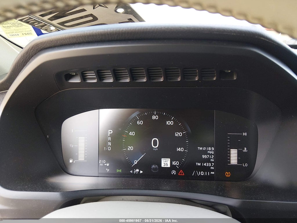 2017 Volvo XC90 T5 Momentum photo 7