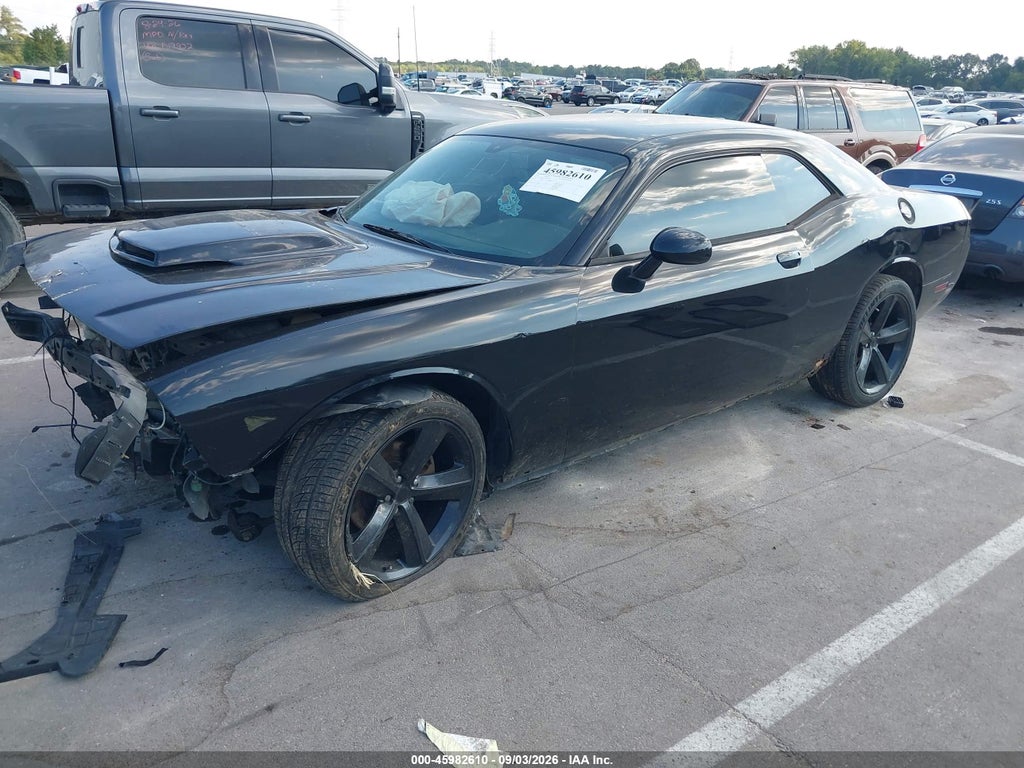 2014 Dodge Challenger SXT photo 2