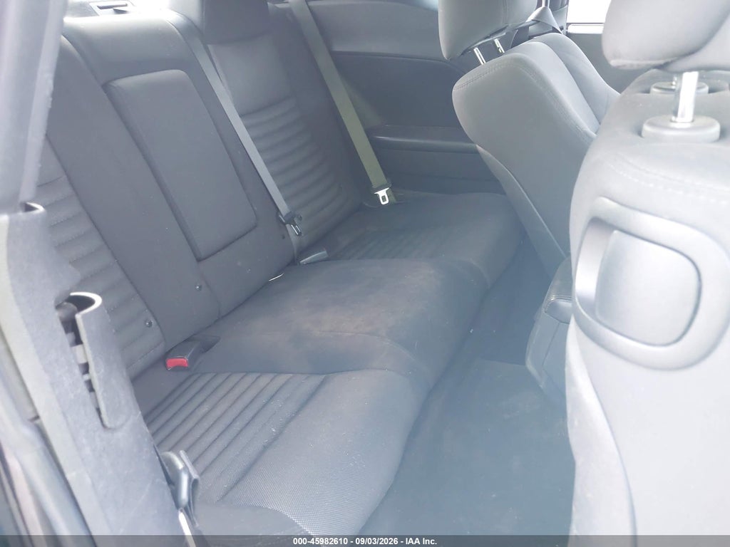 2014 Dodge Challenger SXT photo 8