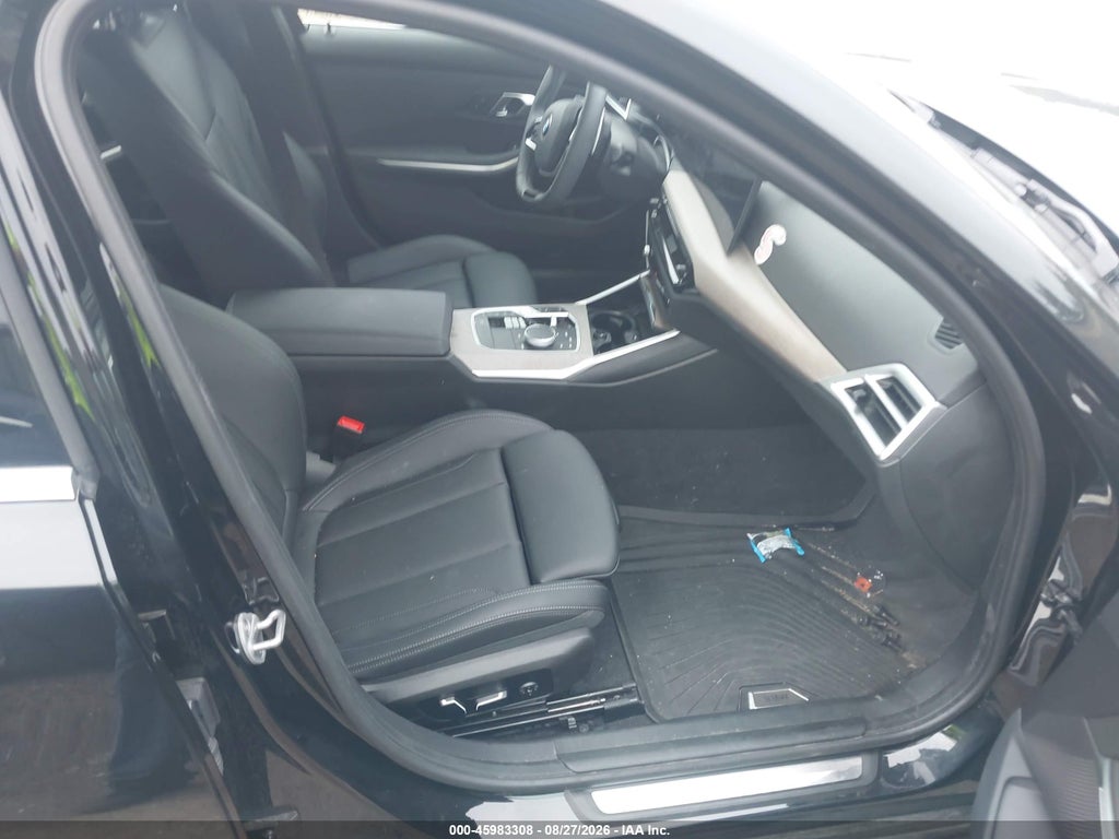 2025 BMW 330I Xdrive photo 5