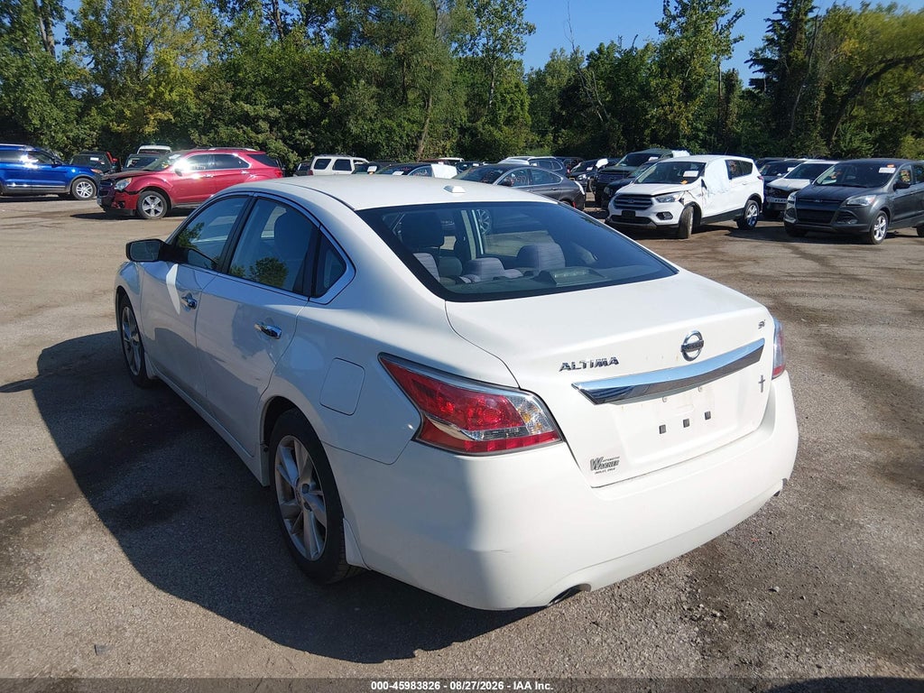 2015 Nissan Altima 2.5 SV photo 3