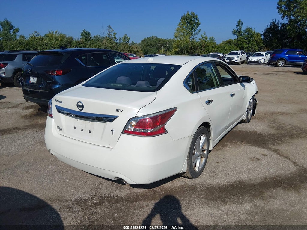 2015 Nissan Altima 2.5 SV photo 4