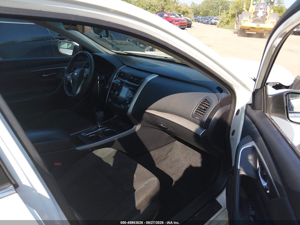 2015 Nissan Altima 2.5 SV photo 5