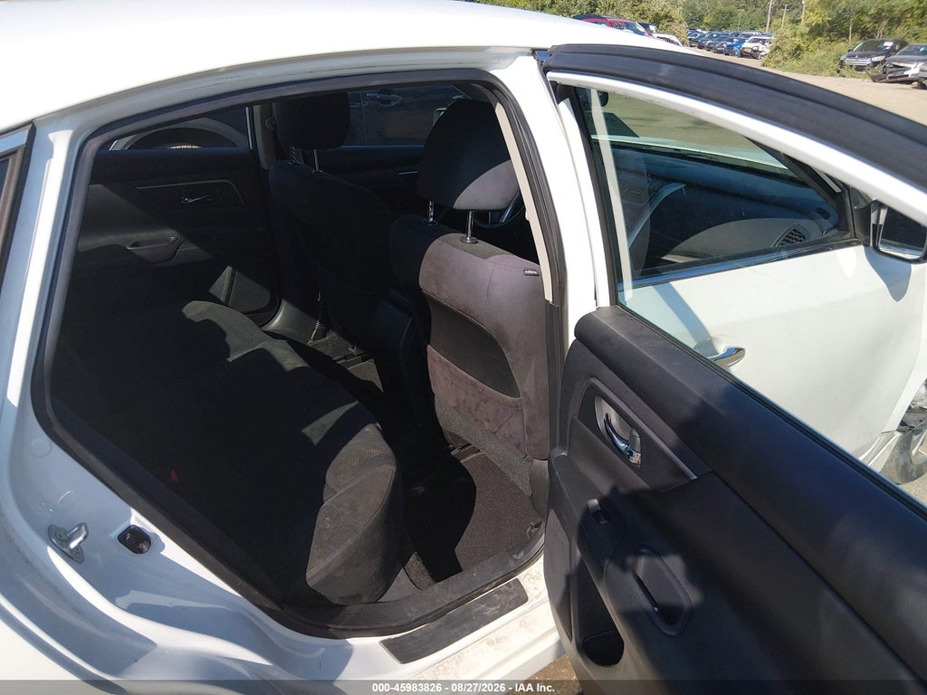 2015 Nissan Altima 2.5 SV photo 8