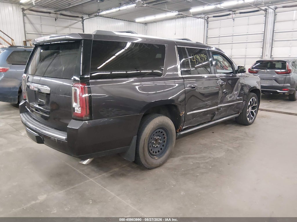 2015 GMC Yukon XL 1500 Denali photo 4