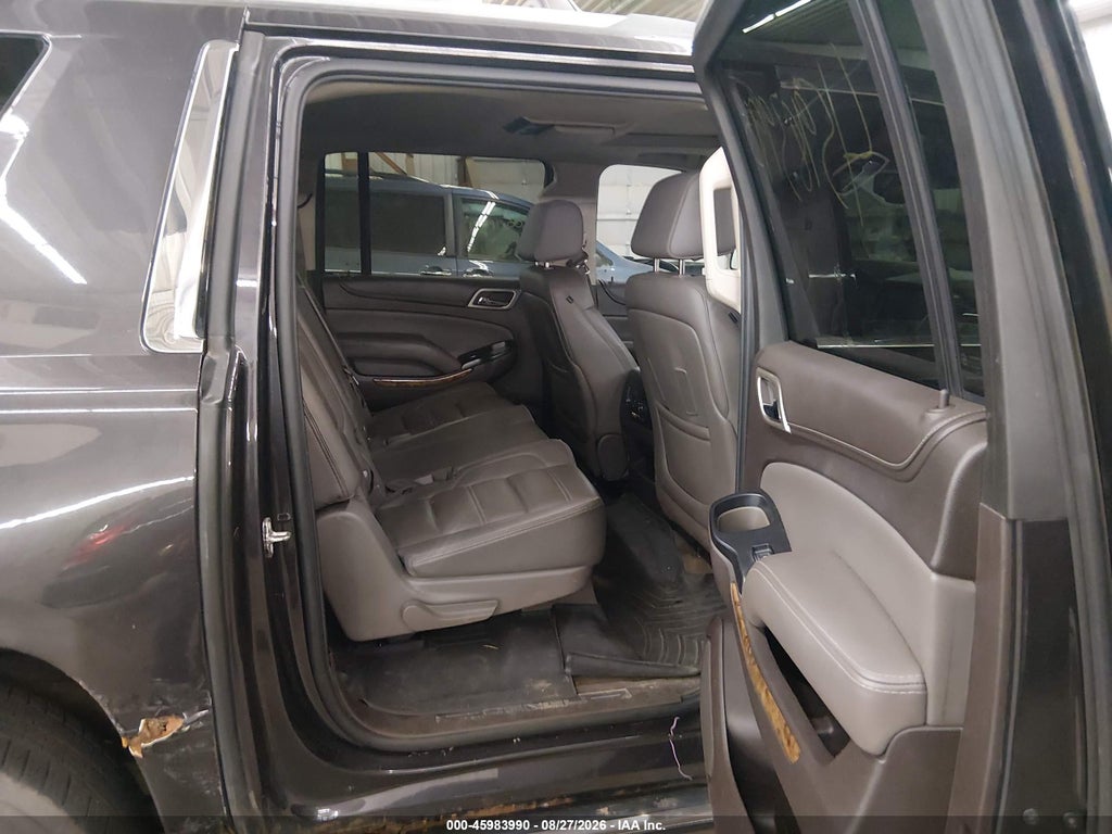 2015 GMC Yukon XL 1500 Denali photo 8